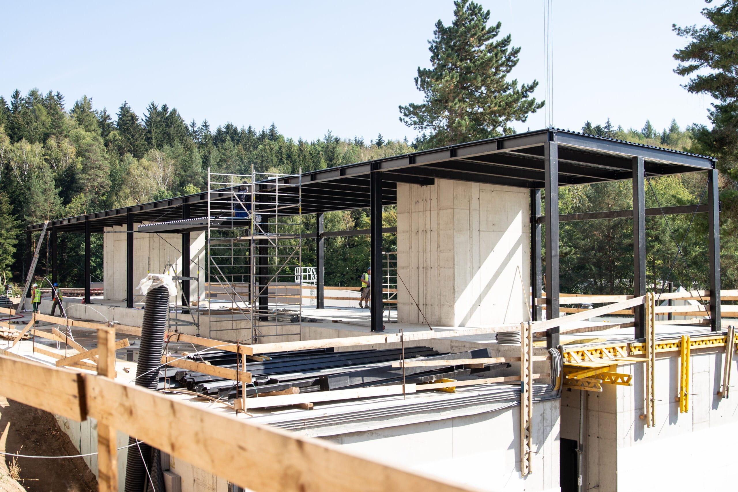 SAF Kamenice – Centrum vývoje supravodivých materiálů a diagnostiky - Mužík & syn