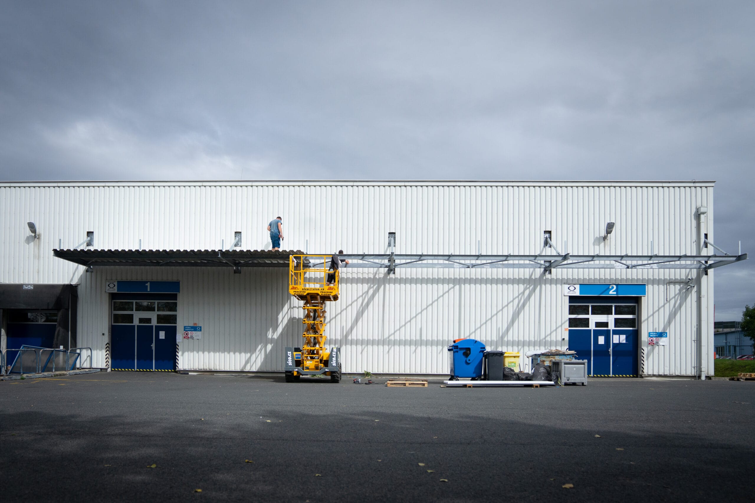 Hostivice – Ocelová markýza - Mužík & syn