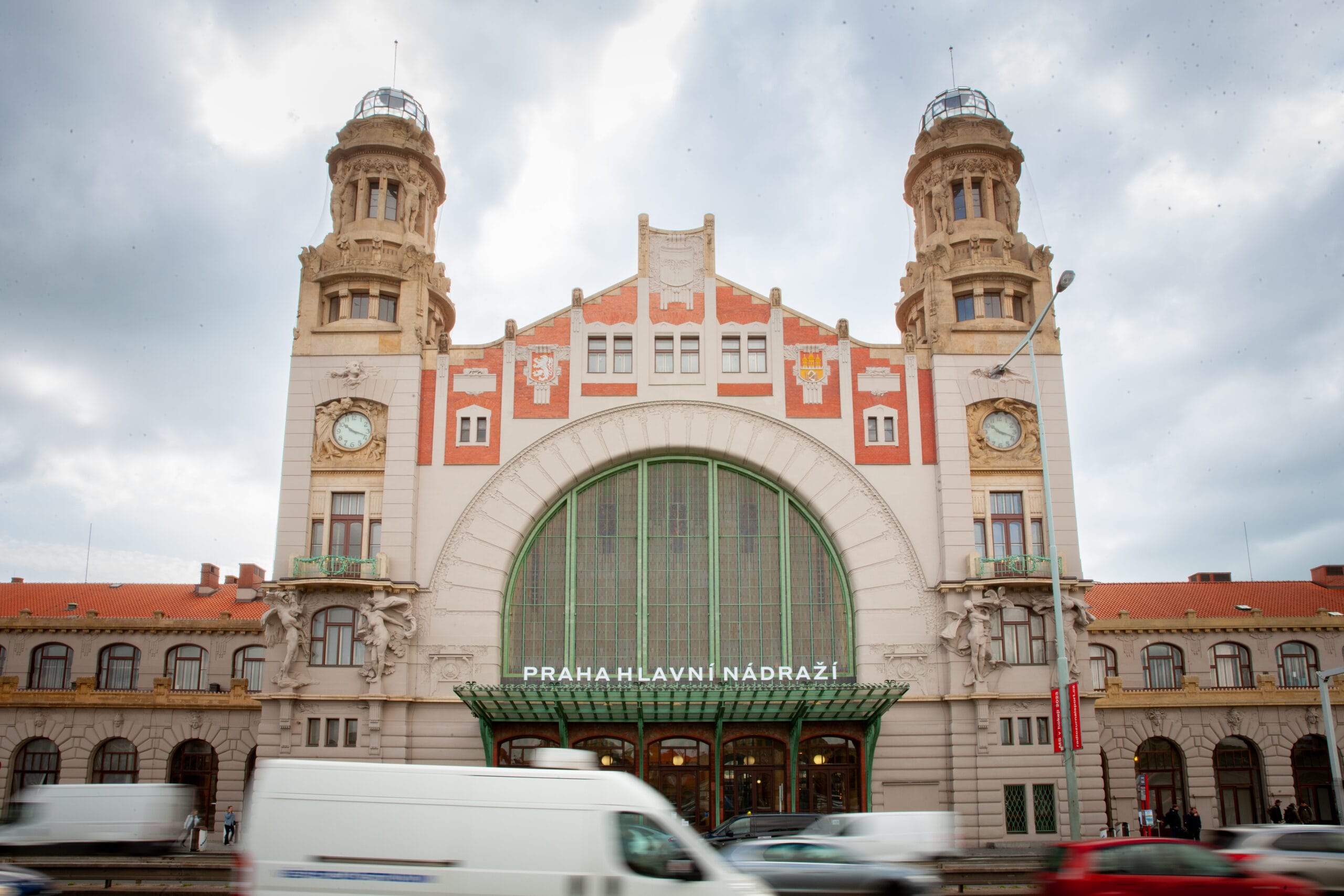 Hlavní nádraží - Mužík & syn